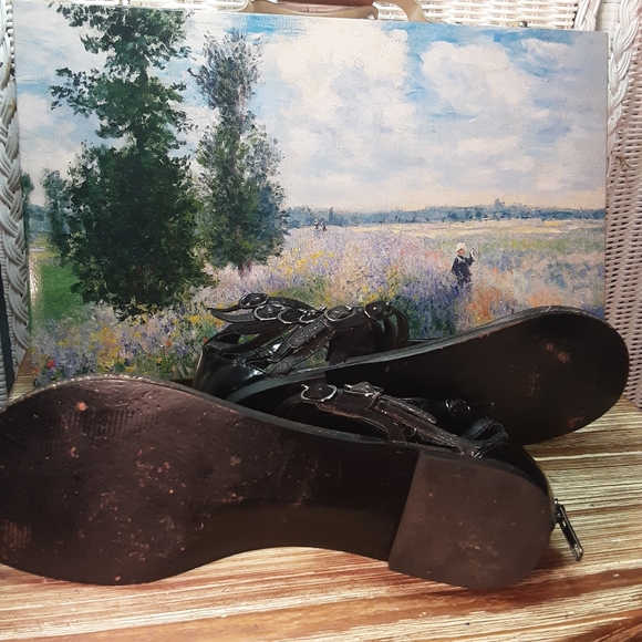 STEVE MADDEN 7 STRAP BLACK SANDAL 8 - Picture 7 of 7